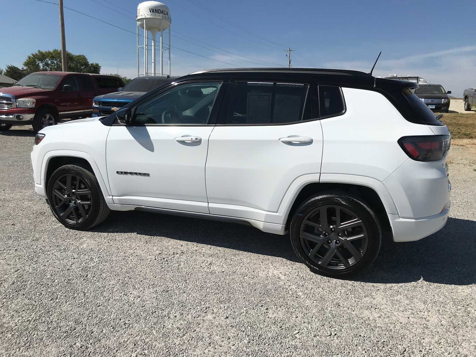 2024 Jeep Compass Limited photo 4