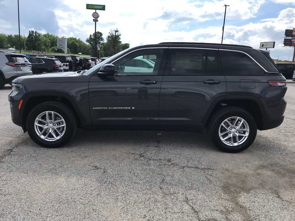 New 2026 Jeep Grand Cherokee LAREDO X 4X4 Sport Utility