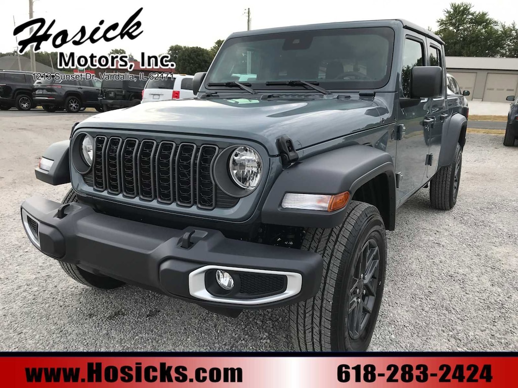 New 2025 Jeep Gladiator SPORT S 4X4 Pickup