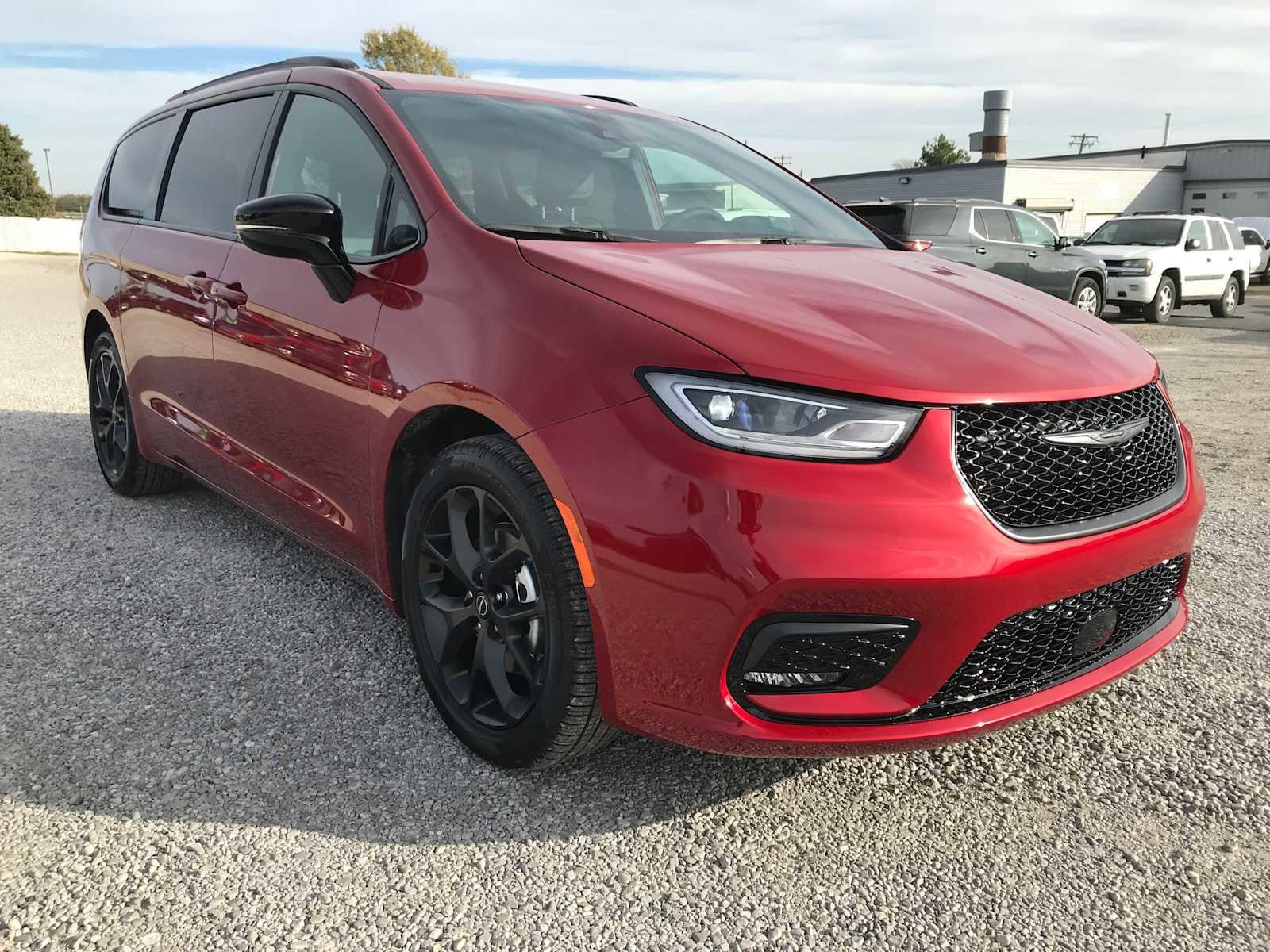 2026 Chrysler Pacifica Select - Photo 10
