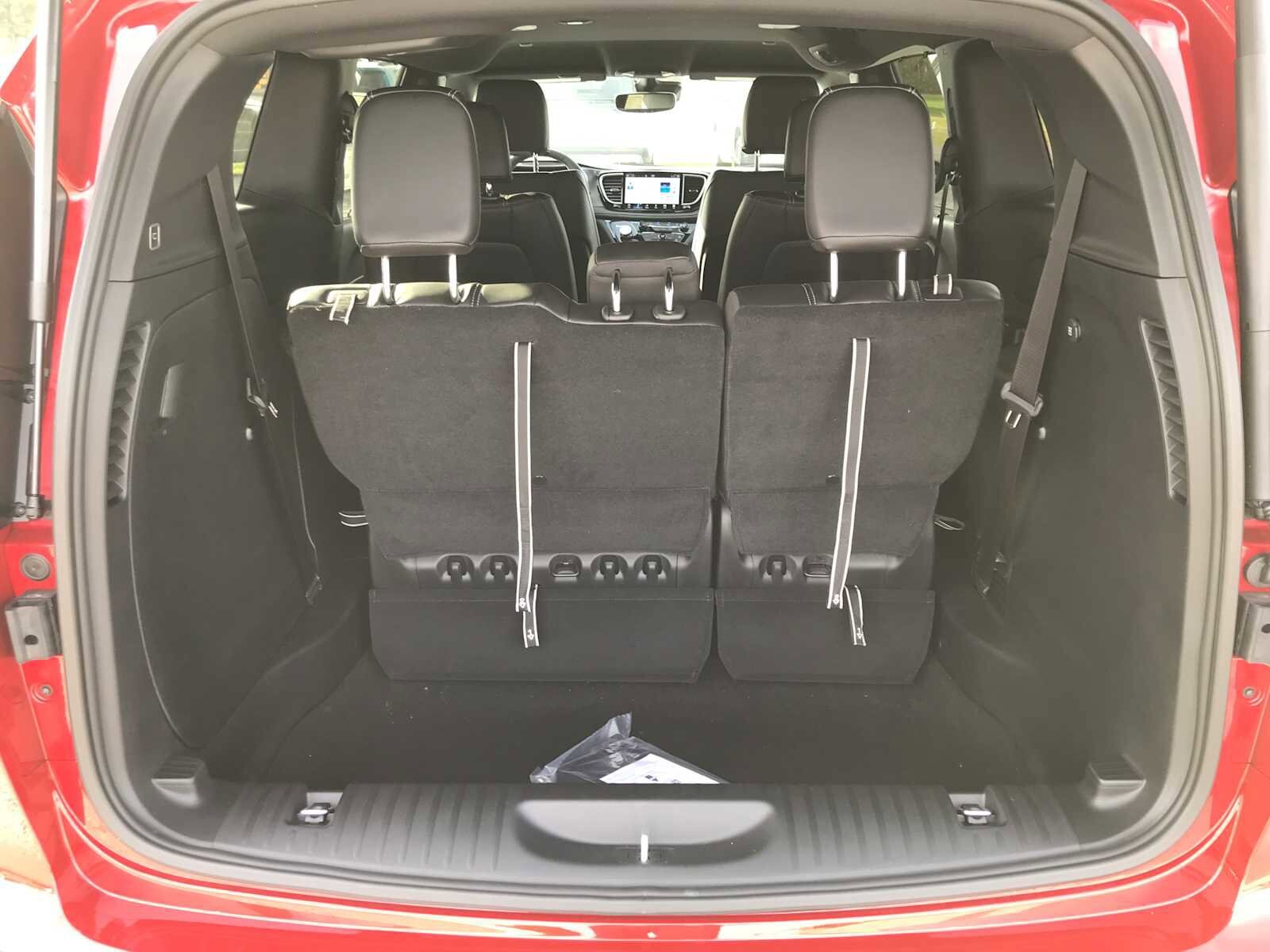 2026 Chrysler Pacifica Select - Photo 30