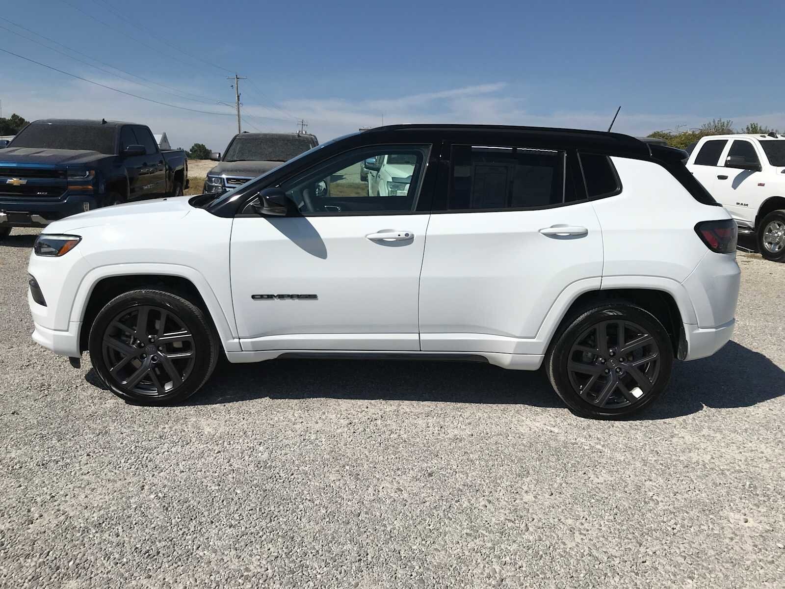 2024 Jeep Compass Limited photo 3