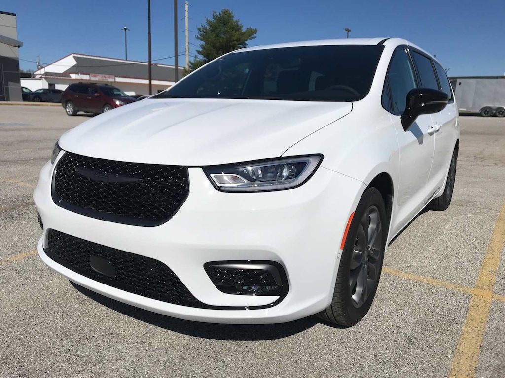 New 2026 Chrysler Pacifica SELECT Passenger Van