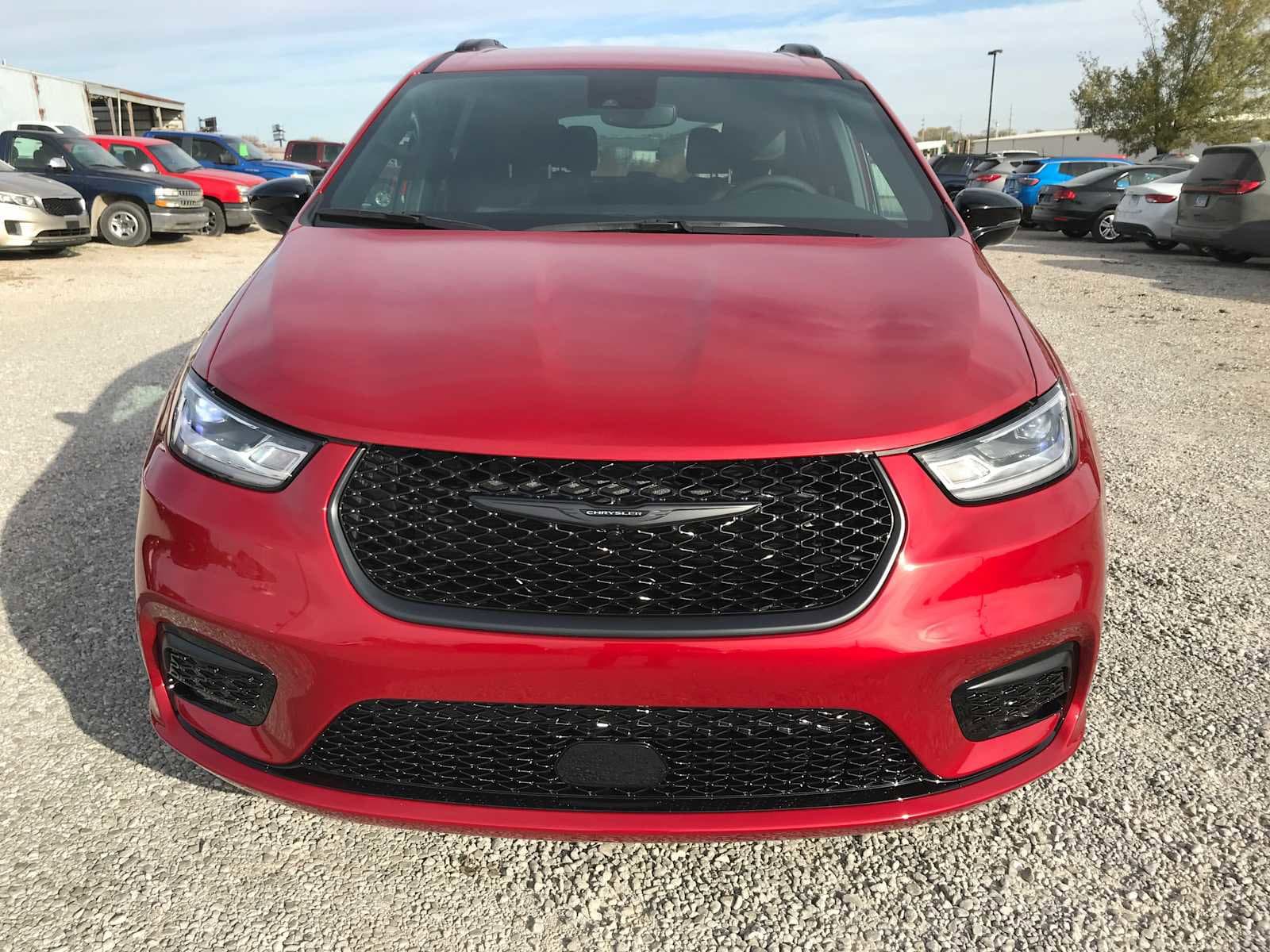 2026 Chrysler Pacifica Select - Photo 11