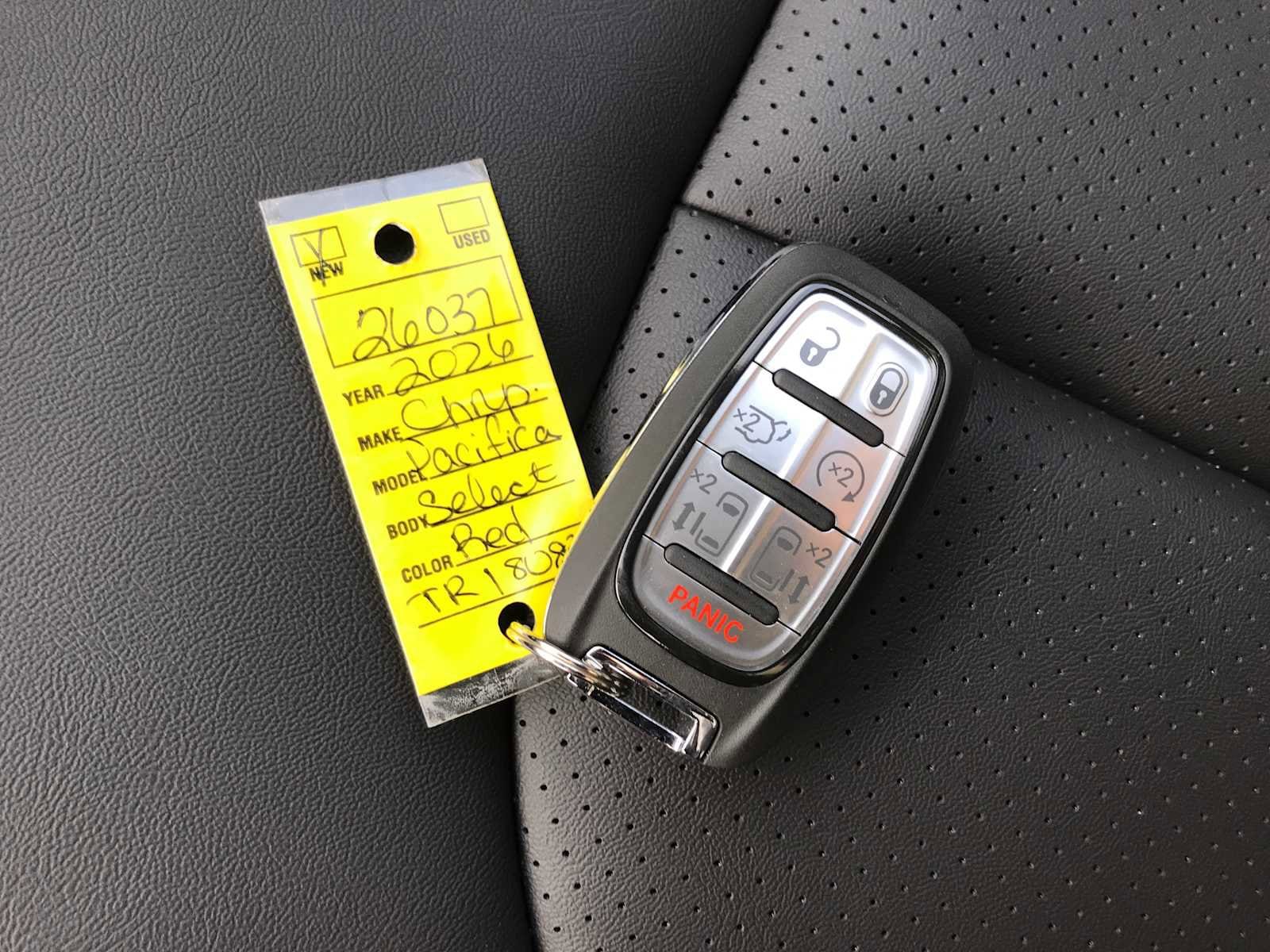 2026 Chrysler Pacifica Select - Photo 36