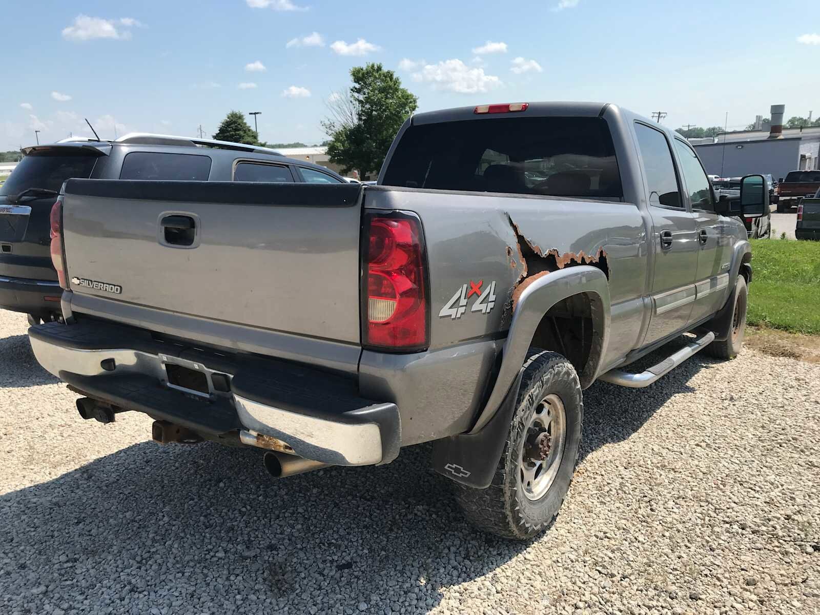 2006 Chevrolet Silverado 2500HD photo 3