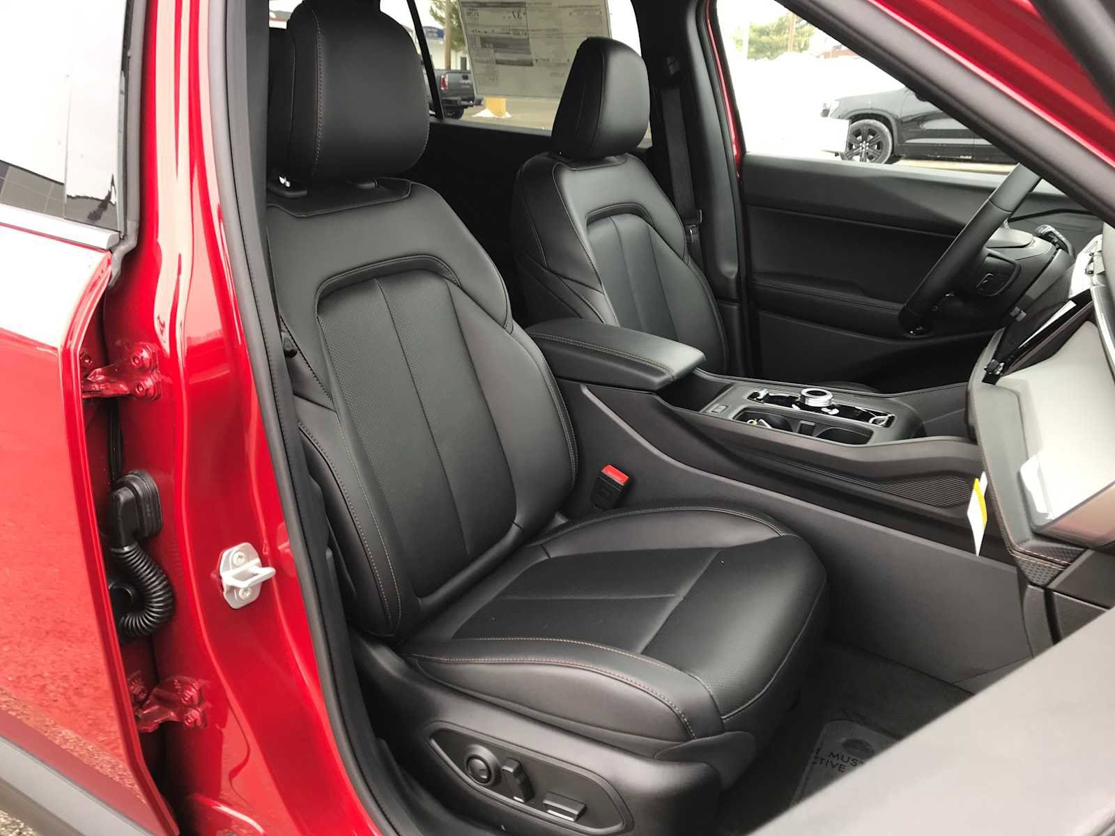 2026 Jeep Cherokee Limited - Photo 35
