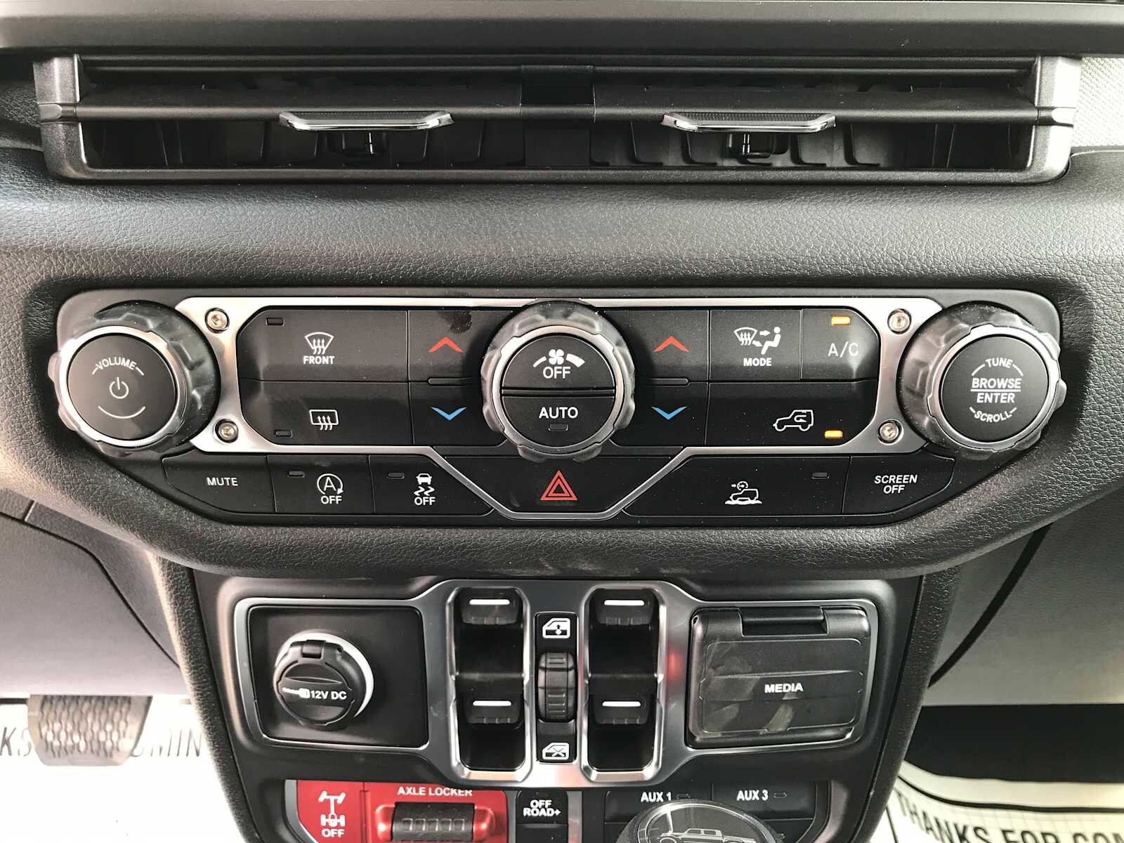 2025 Jeep Gladiator Willys - Photo 21