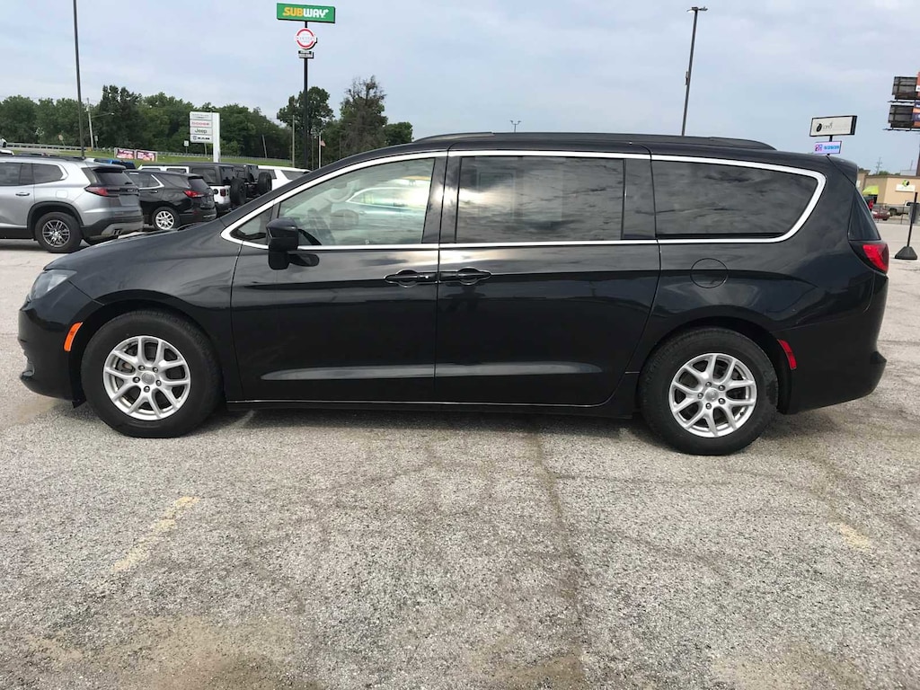 Used 2020 Chrysler Voyager LXI Van Passenger Van