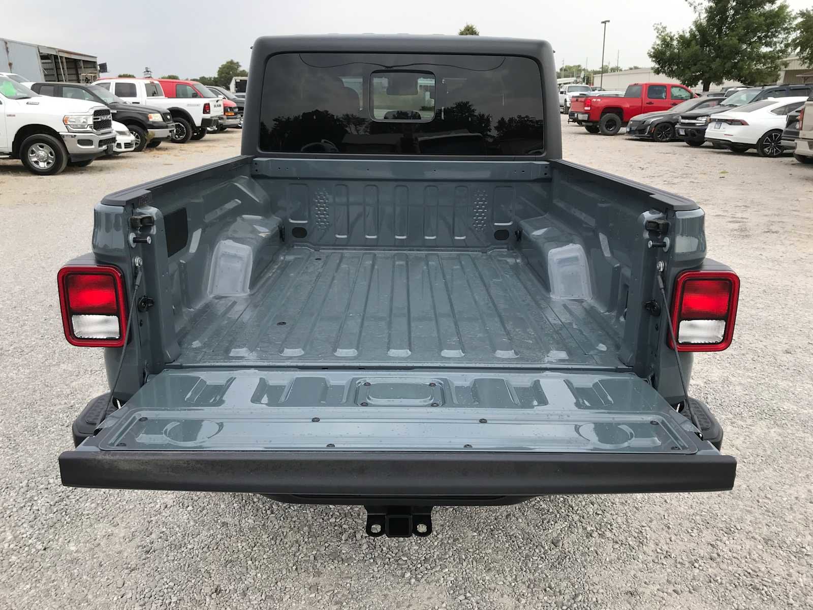 2025 Jeep Gladiator Sport S - Photo 30