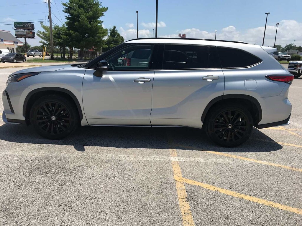 Used 2023 Toyota Highlander XSE SUV