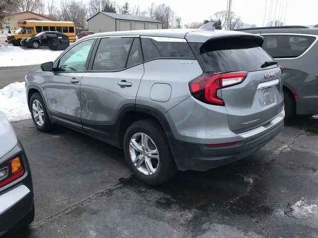 2024 Gmc Terrain SLE photo 2