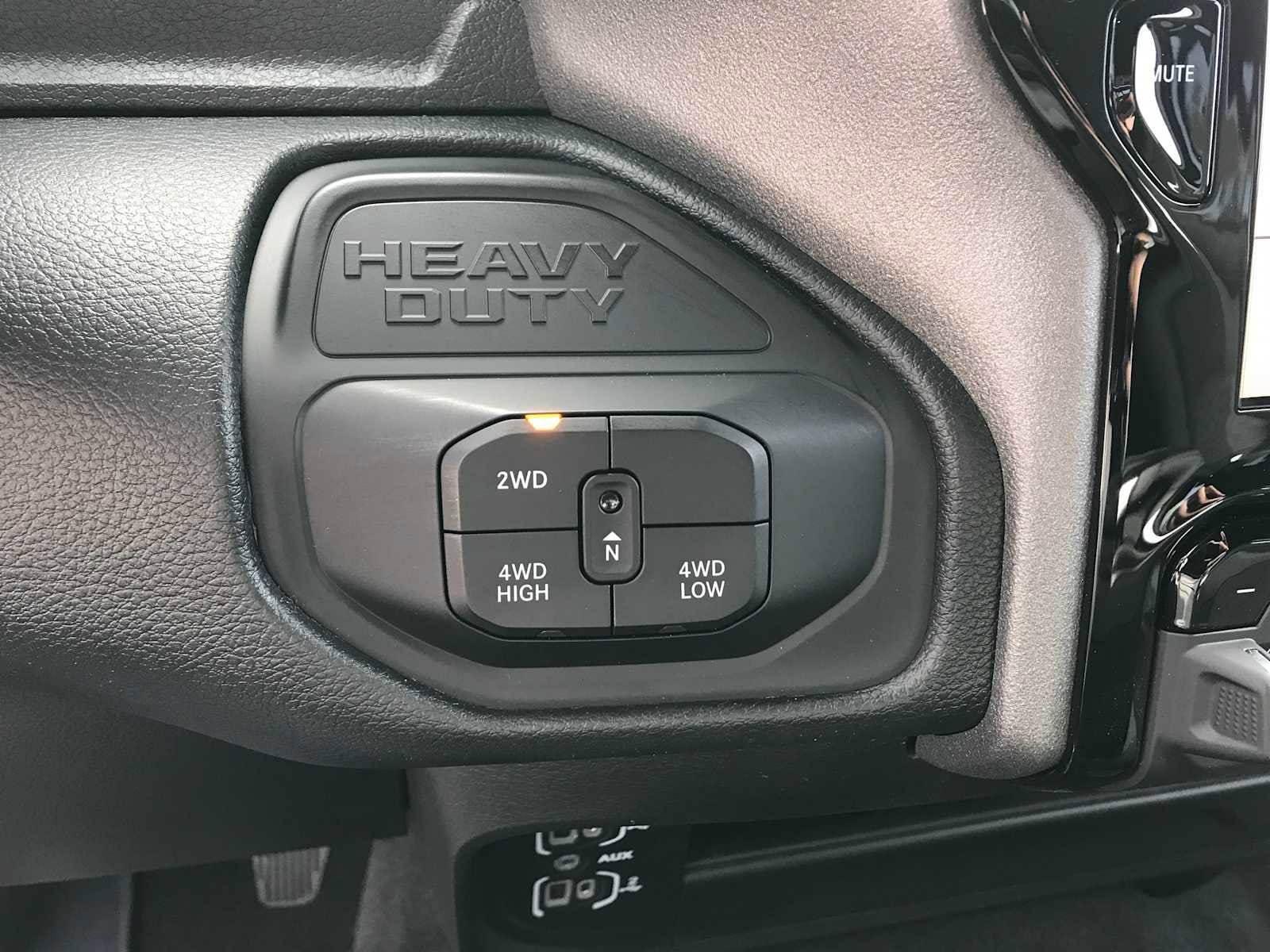 2026 RAM 2500 Tradesman/Black Express - Photo 20