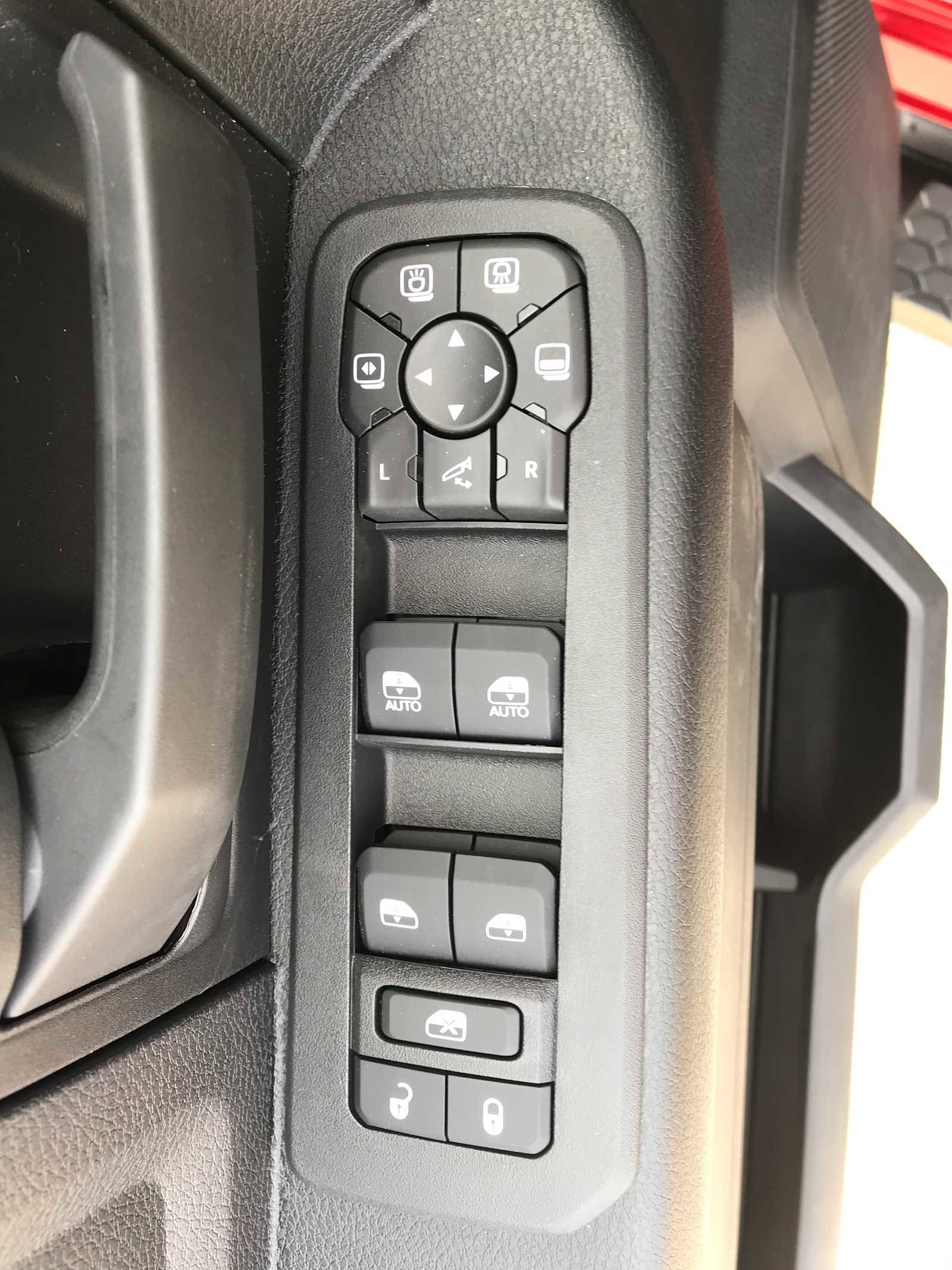 2026 RAM 2500 Tradesman/Black Express - Photo 25