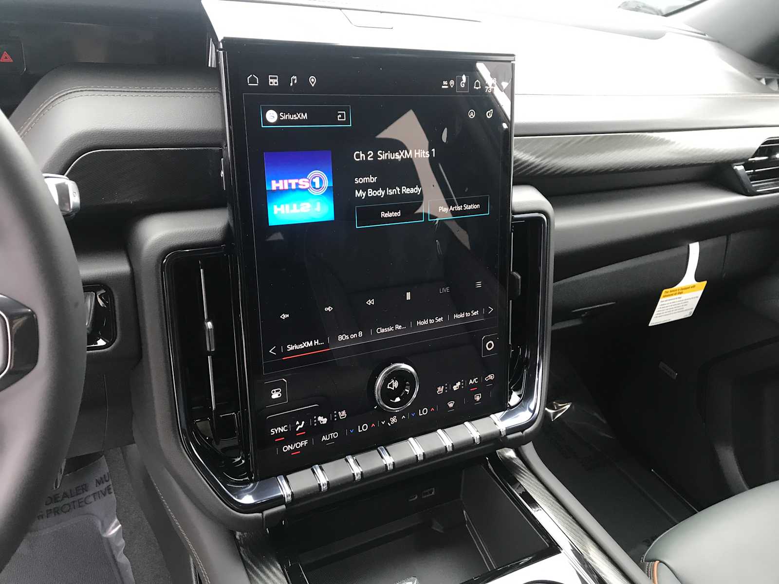 2026 GMC Yukon AT4 - Photo 16