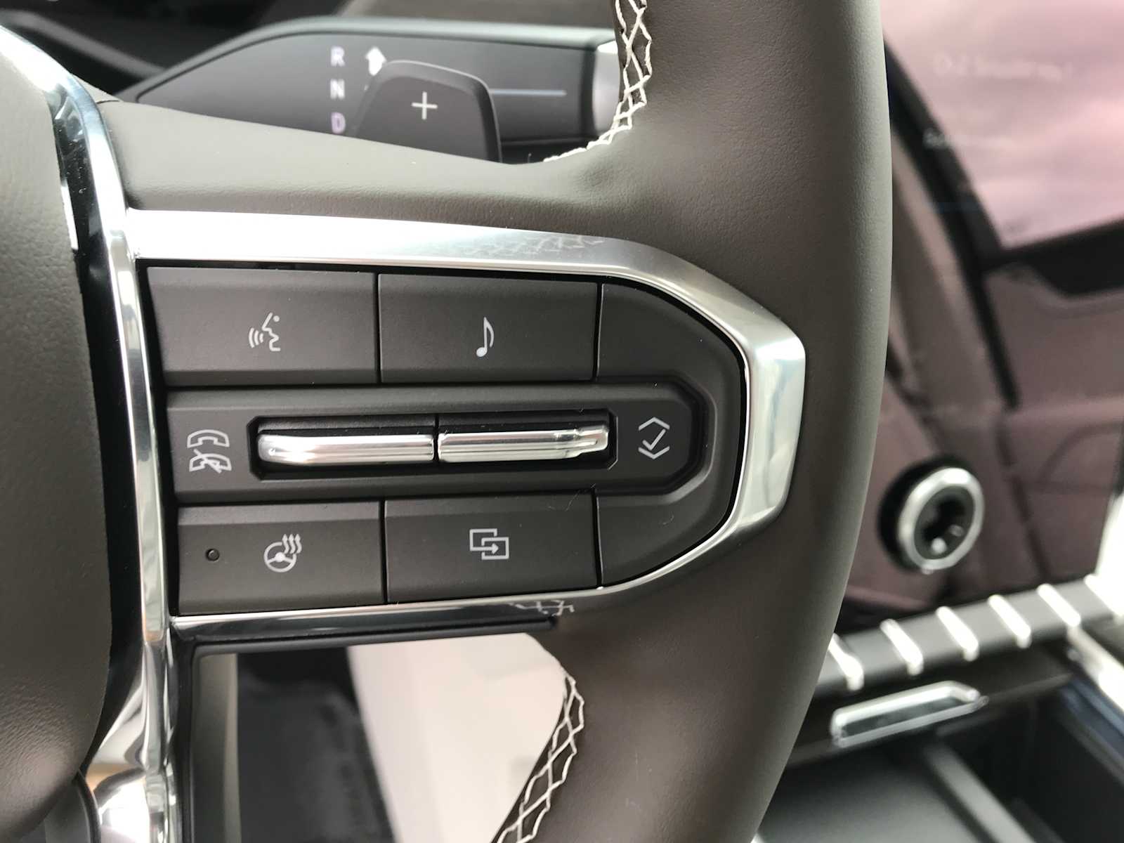 2027 GMC Acadia Denali - Photo 22