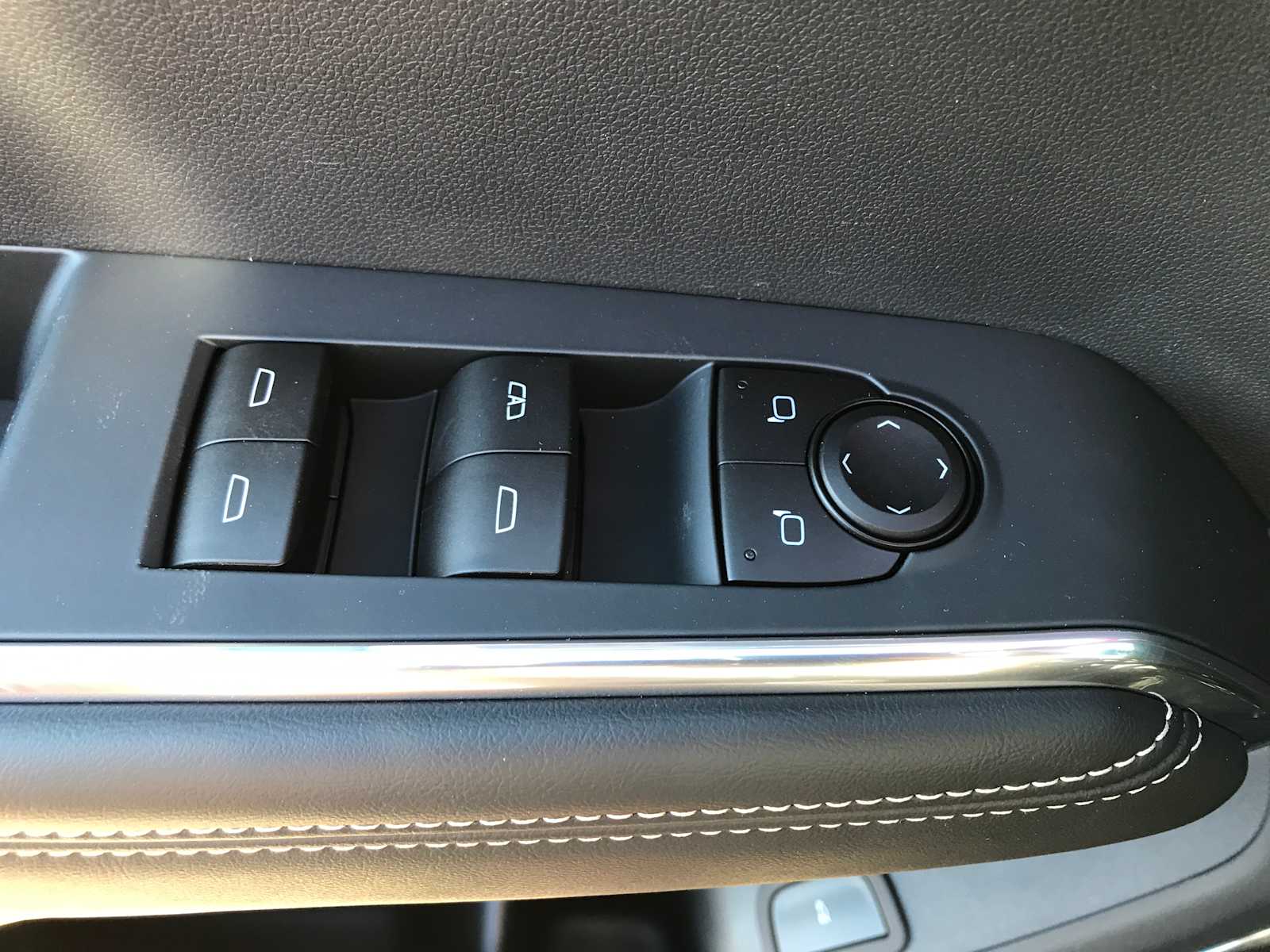 2026 GMC Acadia Elevation - Photo 27