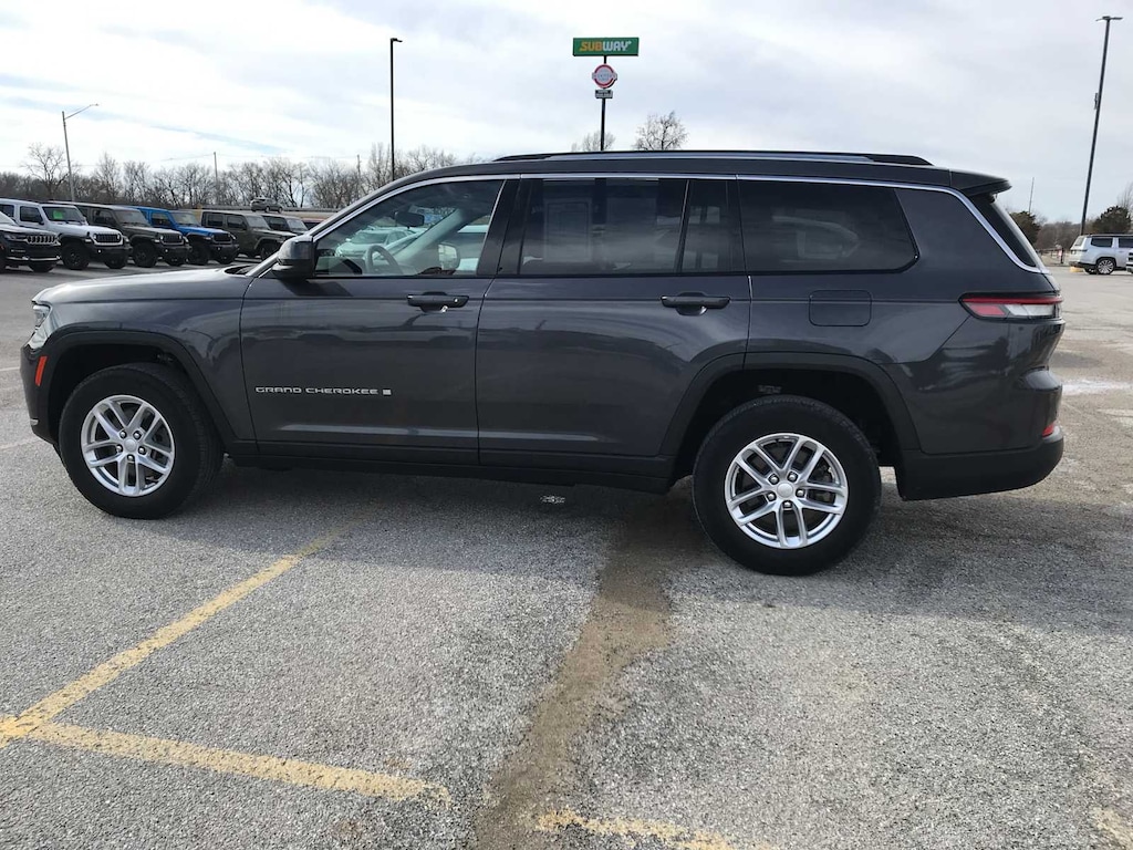 Used 2023 Jeep Grand Cherokee L Laredo