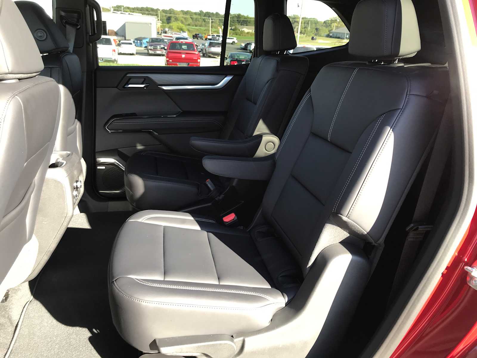 2026 GMC Acadia Elevation - Photo 30