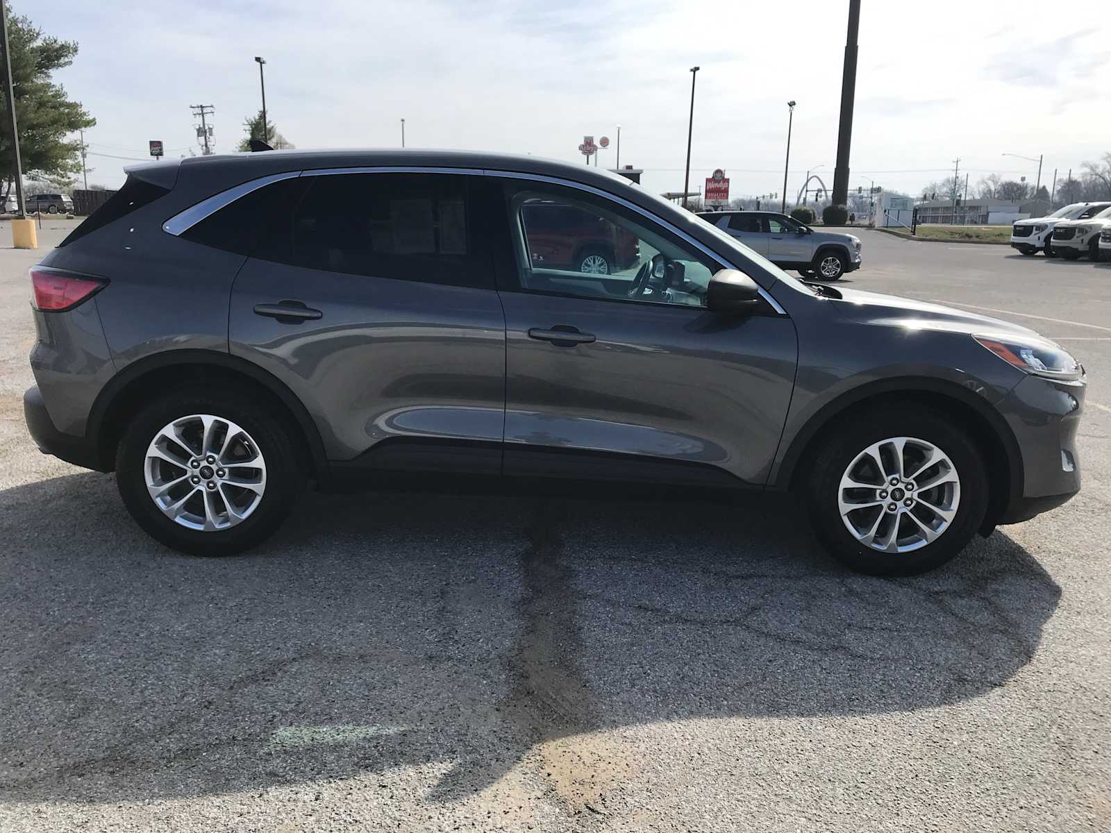 2022 Ford Escape SE - Photo 9