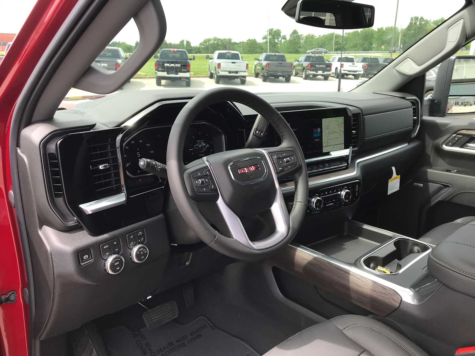 2026 GMC Sierra 2500HD SLT - Photo 17