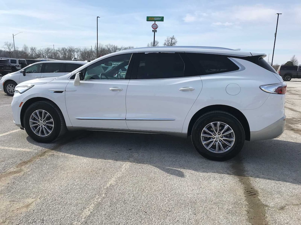 Used 2024 Buick Enclave Essence SUV