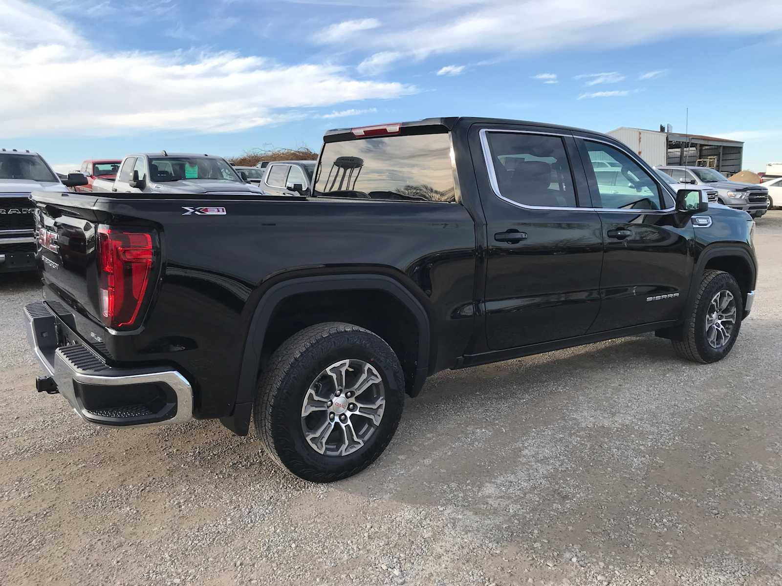 2026 GMC Sierra 1500 SLE - Photo 8