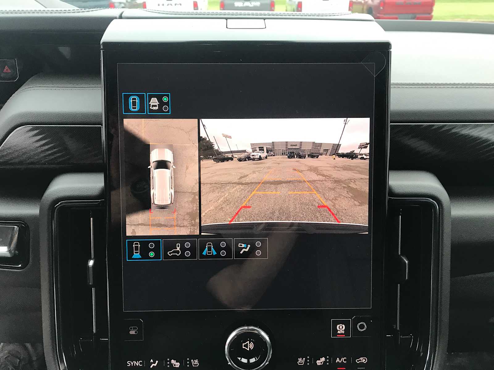 2026 GMC Yukon AT4 - Photo 17