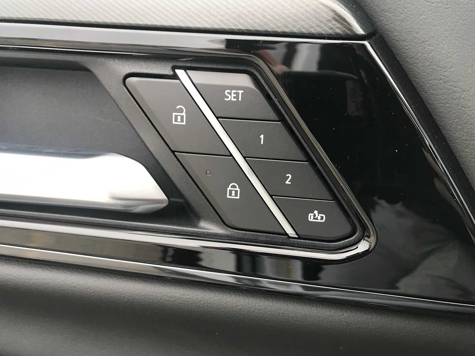2026 GMC Yukon AT4 - Photo 23