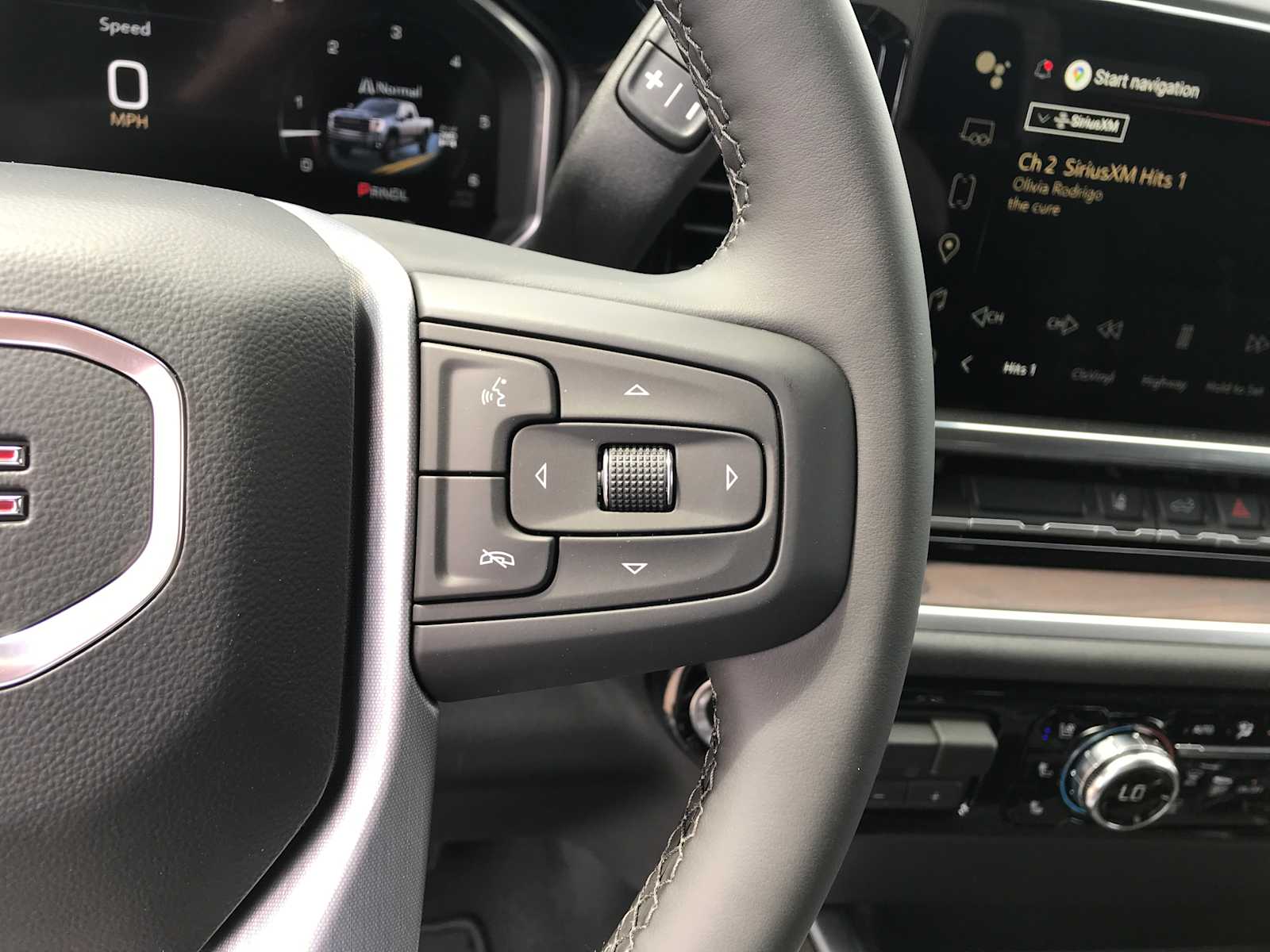 2026 GMC Sierra 2500HD SLT - Photo 27