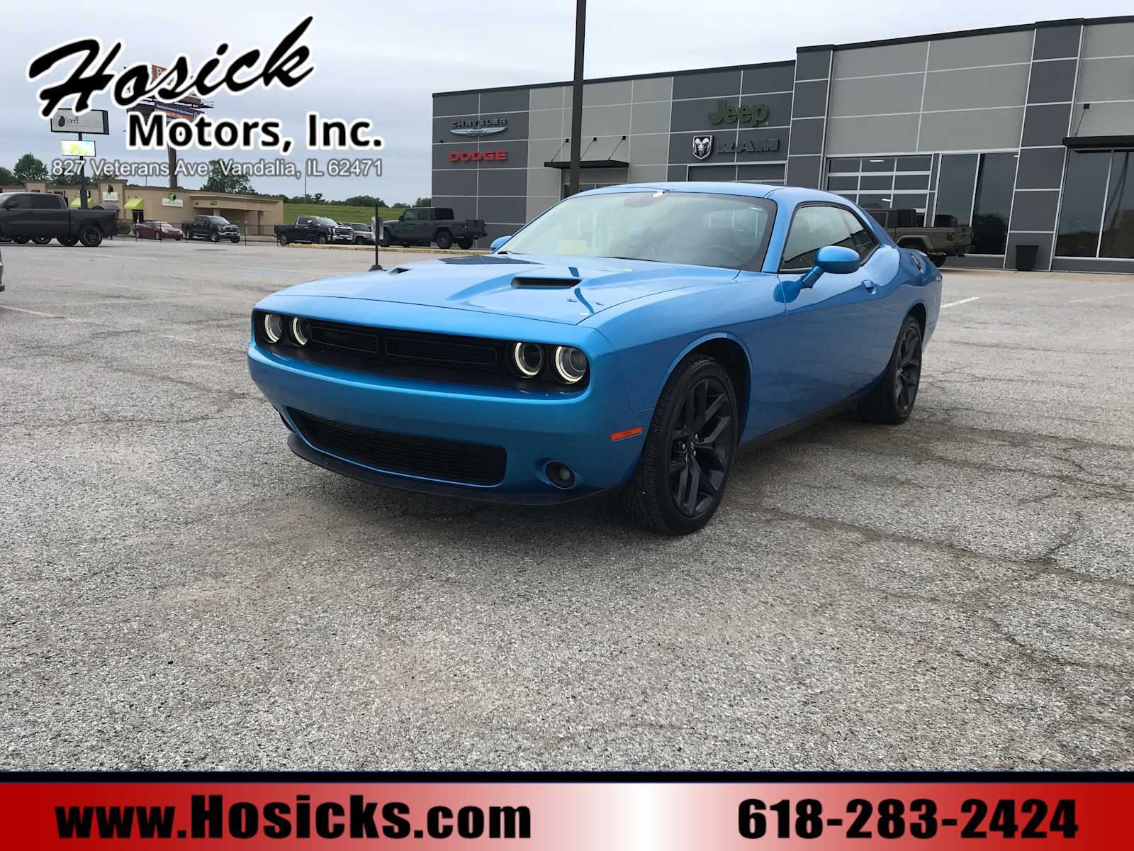 2019 Dodge Challenger SXT Auto's photo