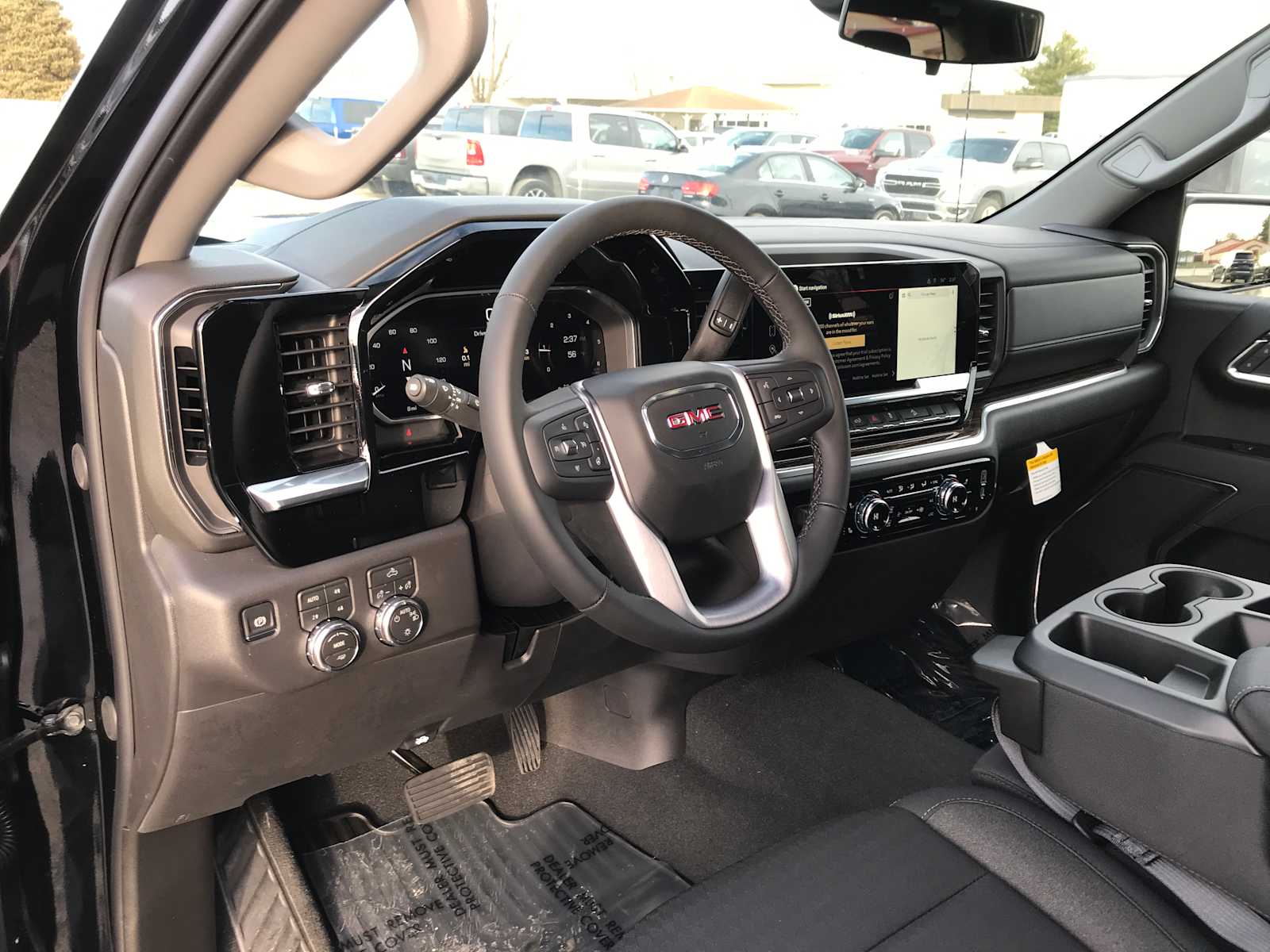2026 GMC Sierra 1500 SLE - Photo 16