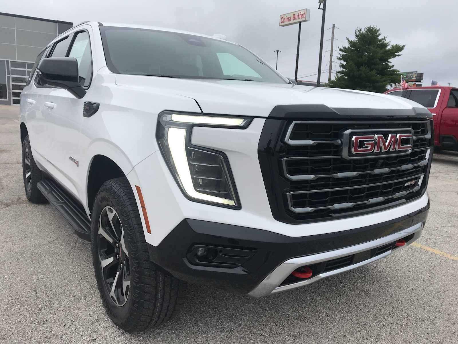 2026 GMC Yukon AT4 - Photo 8