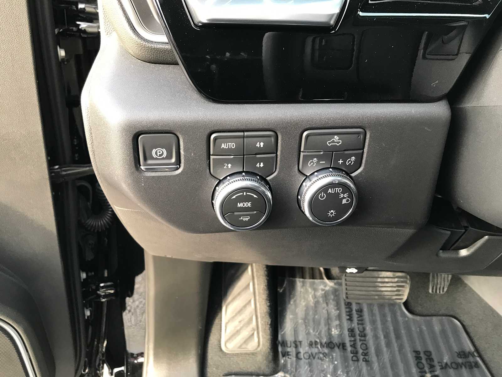 2026 GMC Sierra 1500 SLE - Photo 17