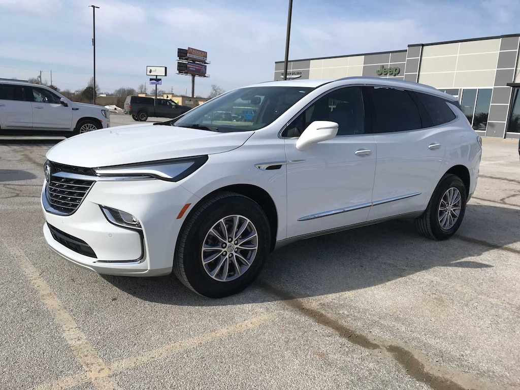 Used 2024 Buick Enclave Essence SUV