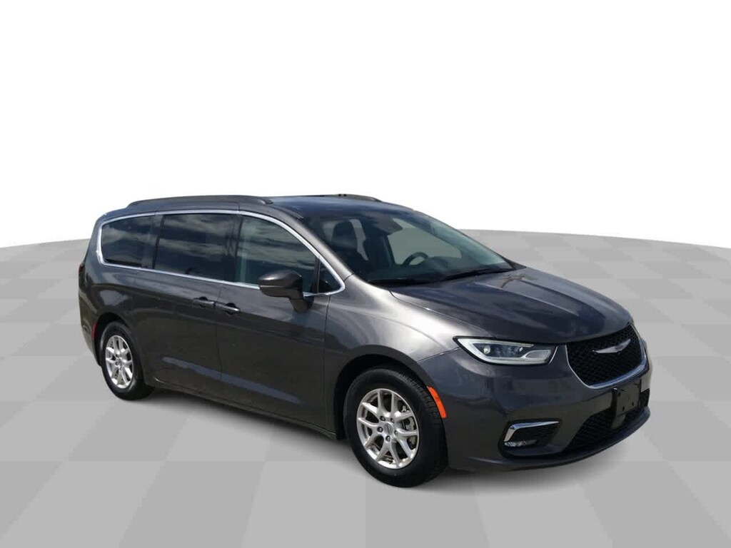 Used 2022 Chrysler Pacifica Touring L