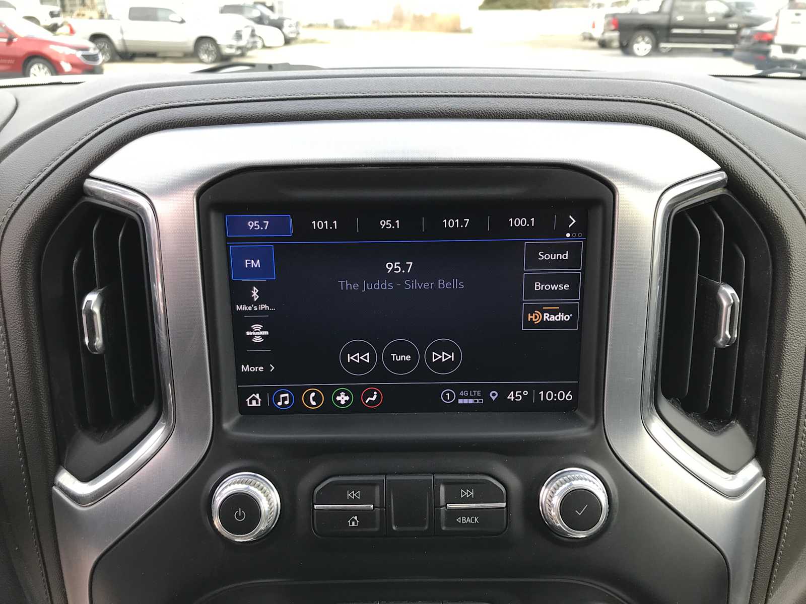 2021 GMC Sierra 1500 SLT - Photo 19