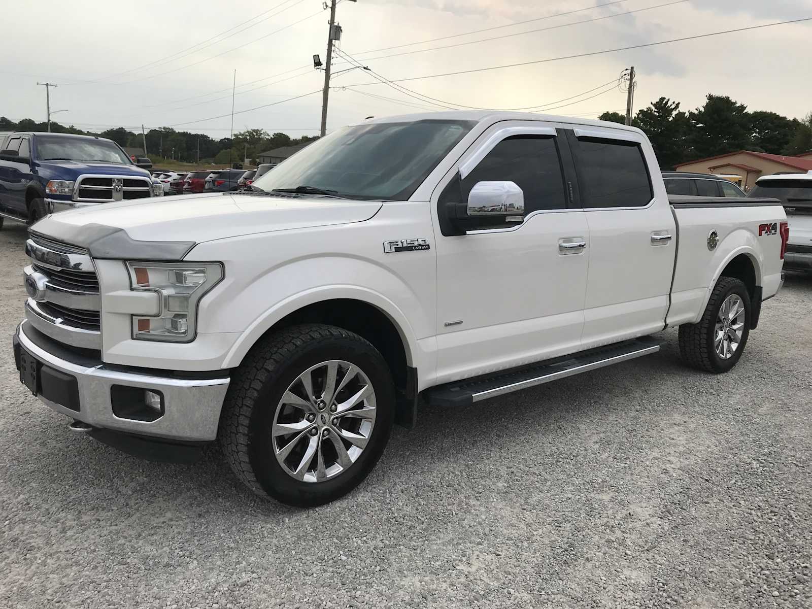 Used 2016 Ford F-150 XLT with VIN 1FTFW1EG1GFB39338 for sale in Vandalia, IL