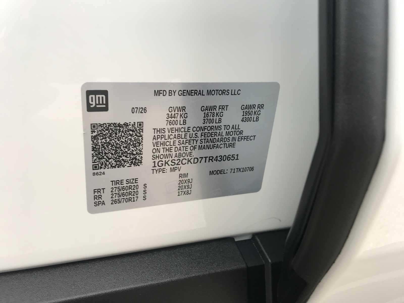 2026 GMC Yukon AT4 - Photo 37