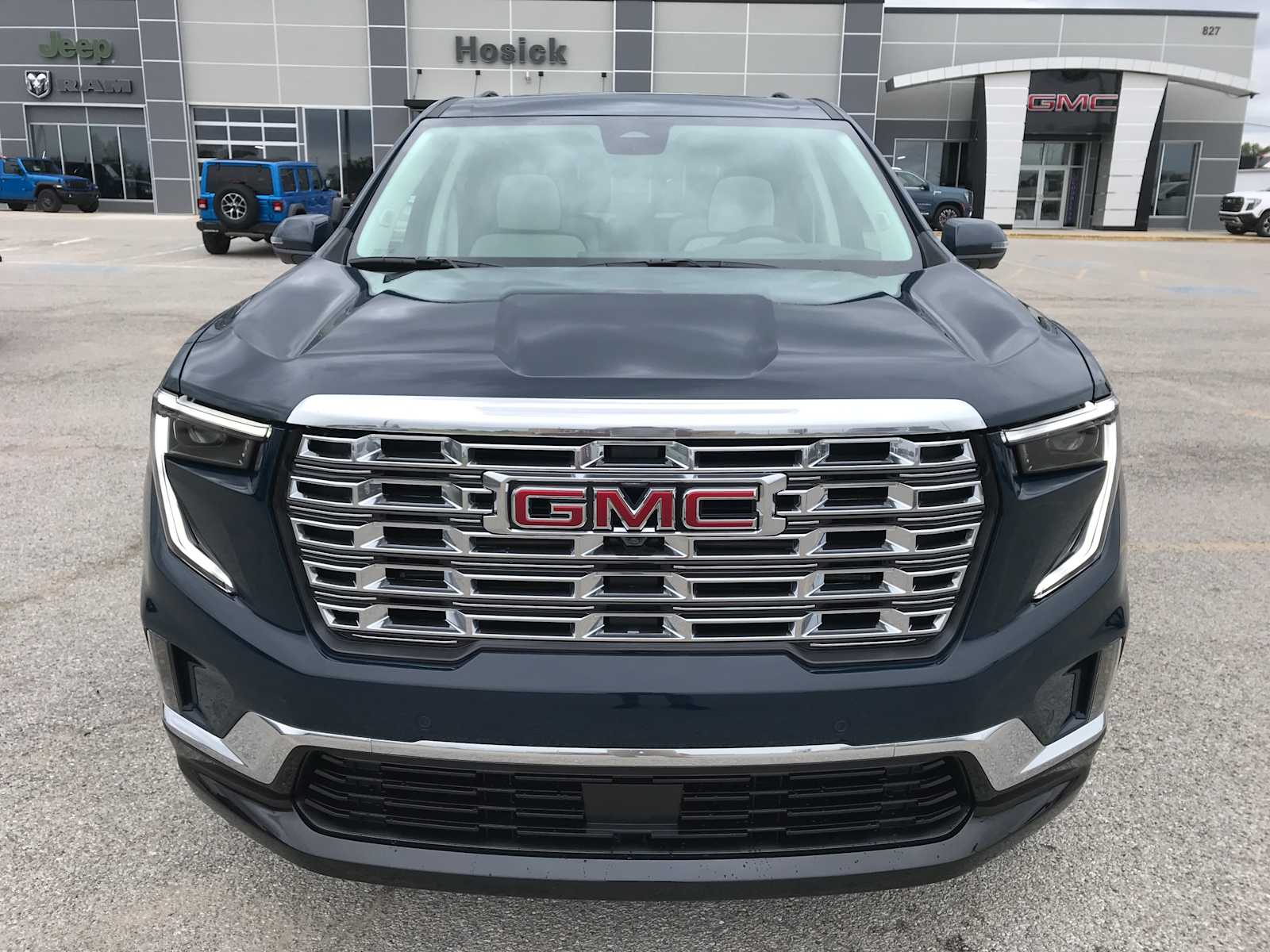 2027 GMC Acadia Denali - Photo 9