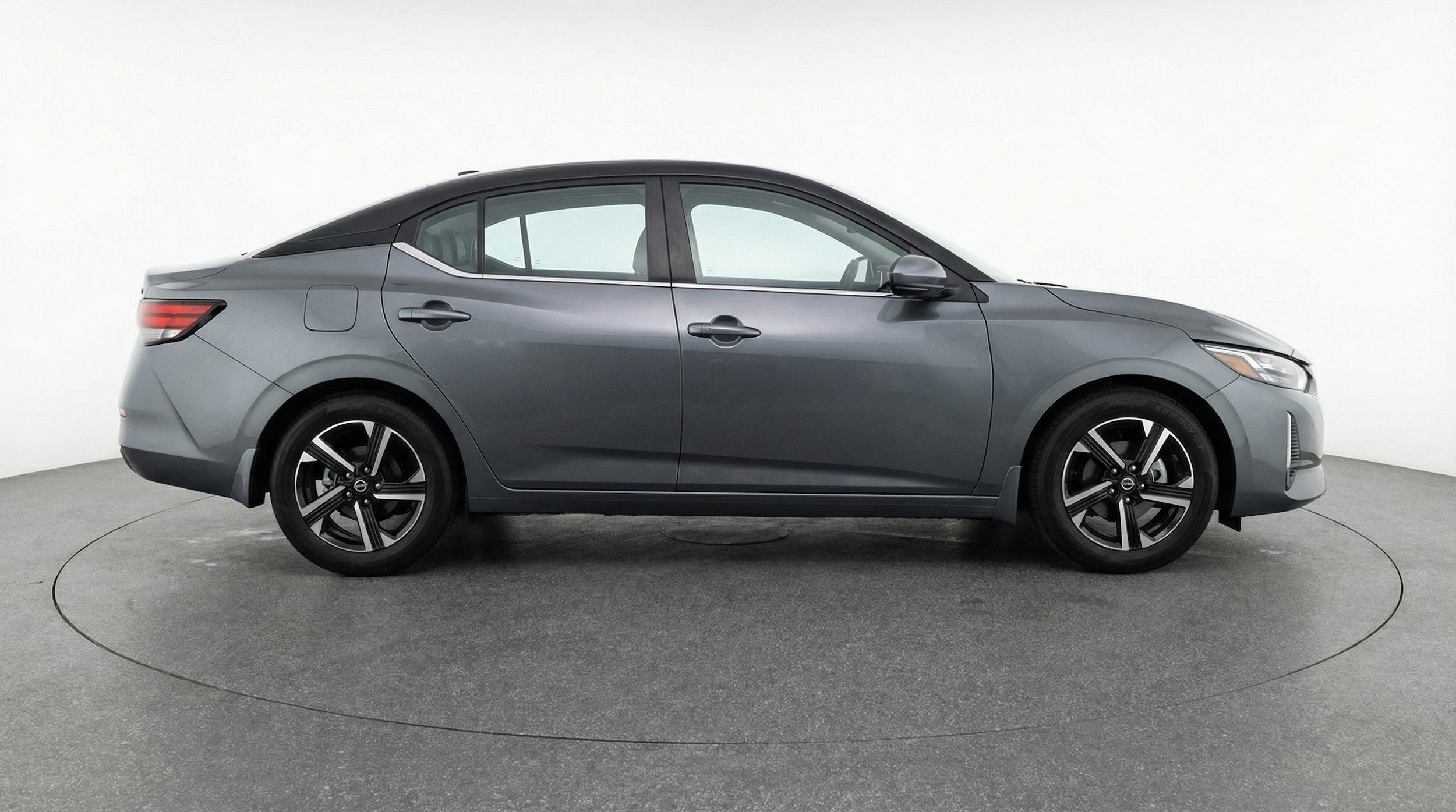 Thumbnail: 2025 Nissan Sentra - 10