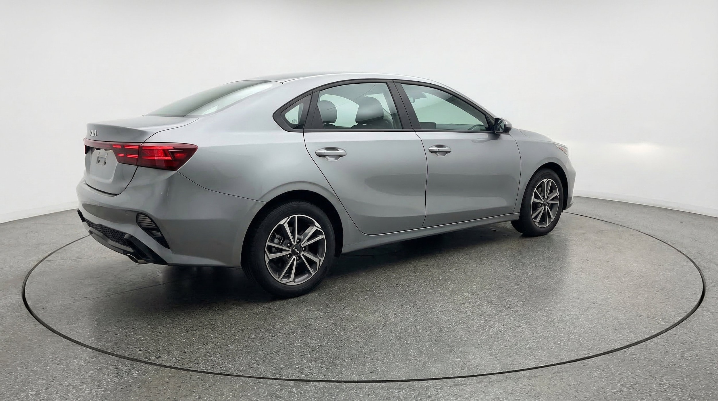 Thumbnail: 2024 Kia Forte - 9
