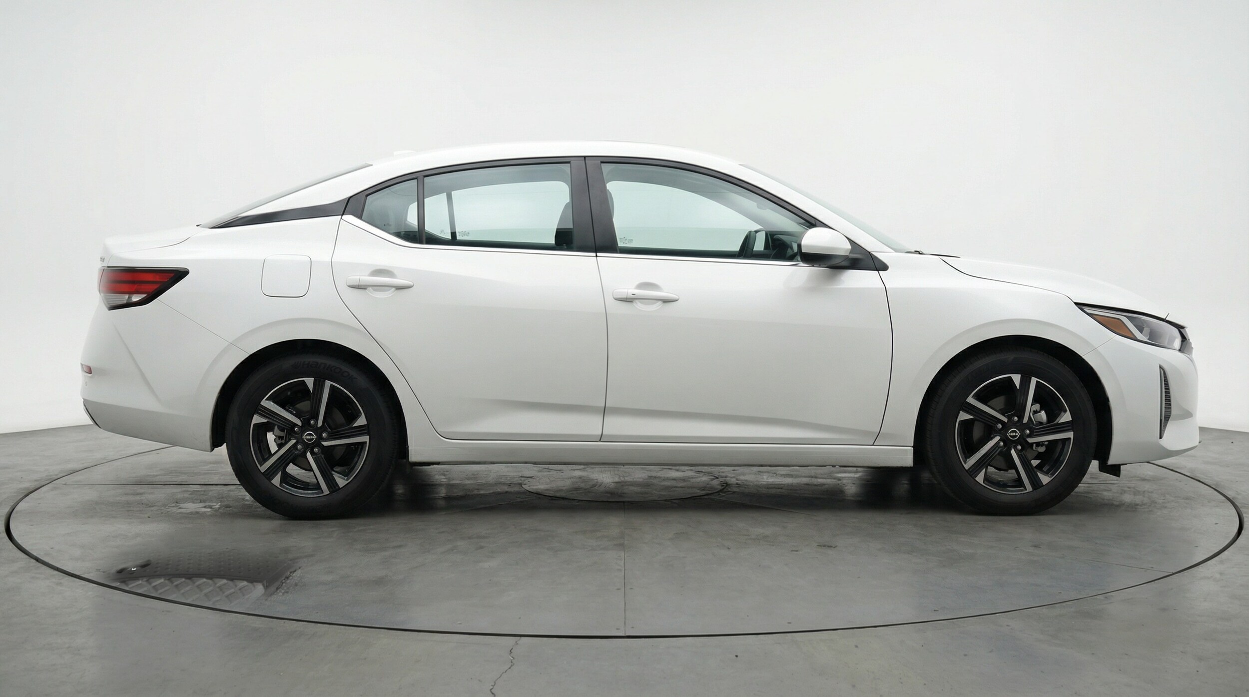 Thumbnail: 2025 Nissan Sentra - 8