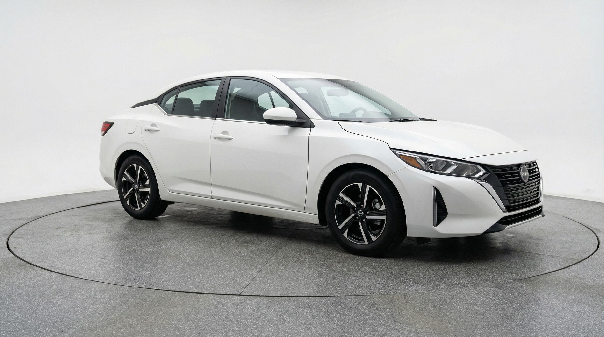 Thumbnail: 2025 Nissan Sentra - 1