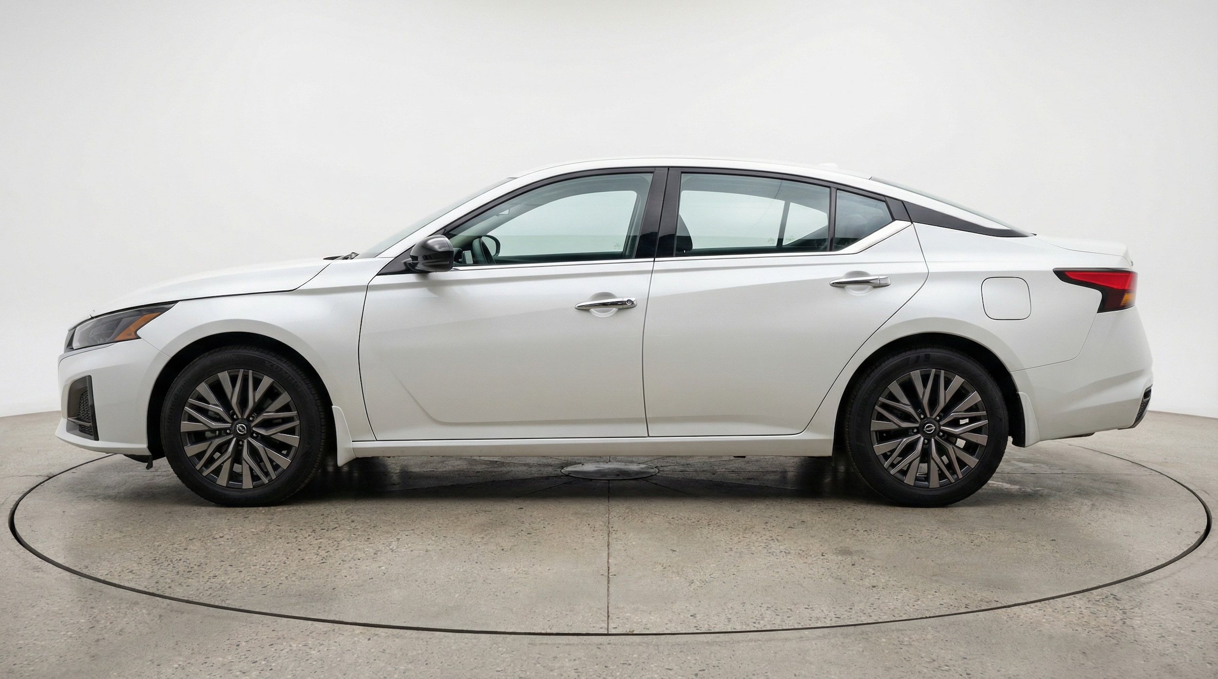 Thumbnail: 2025 Nissan Altima - 4