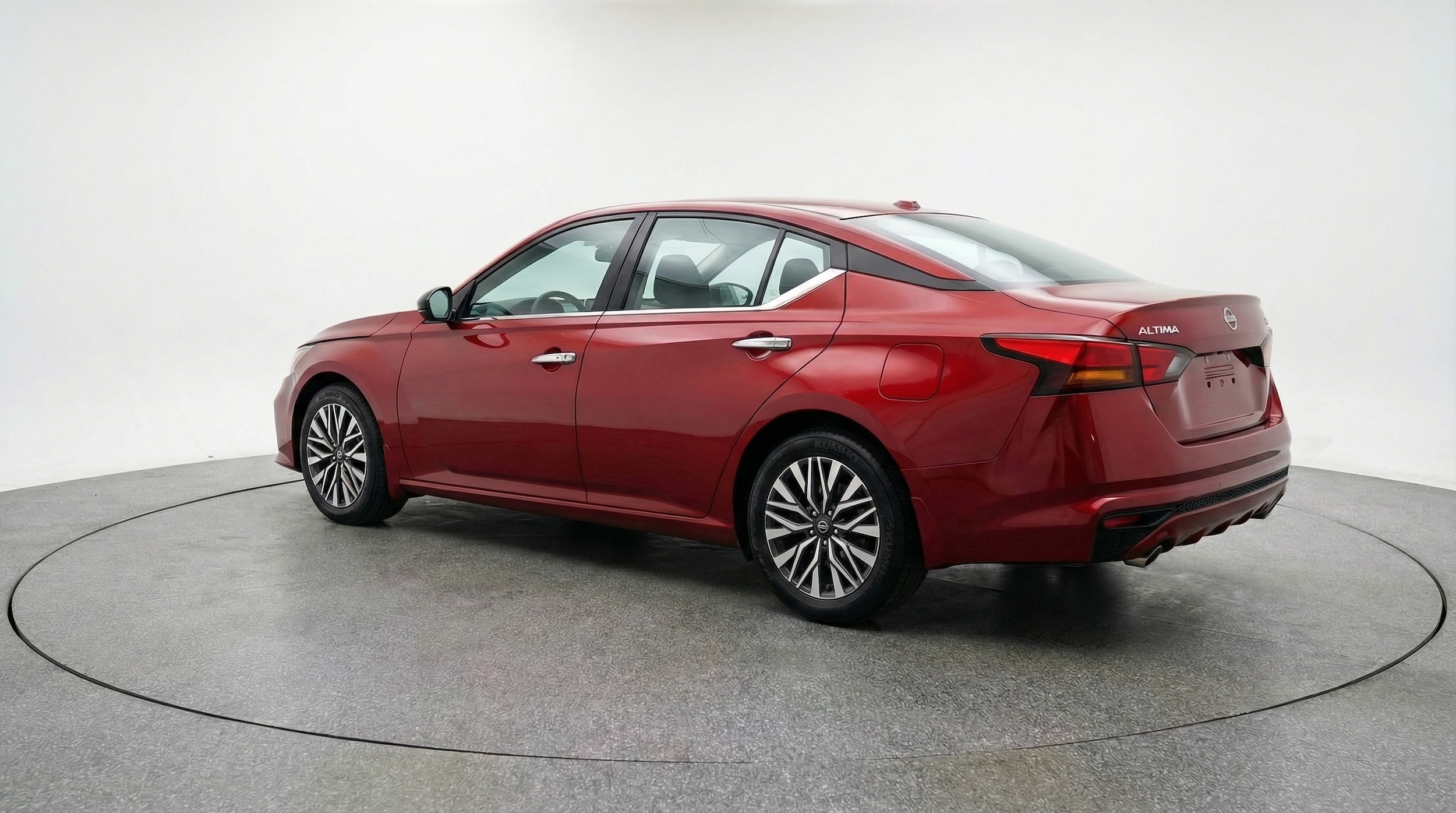 Thumbnail: 2025 Nissan Altima - 5