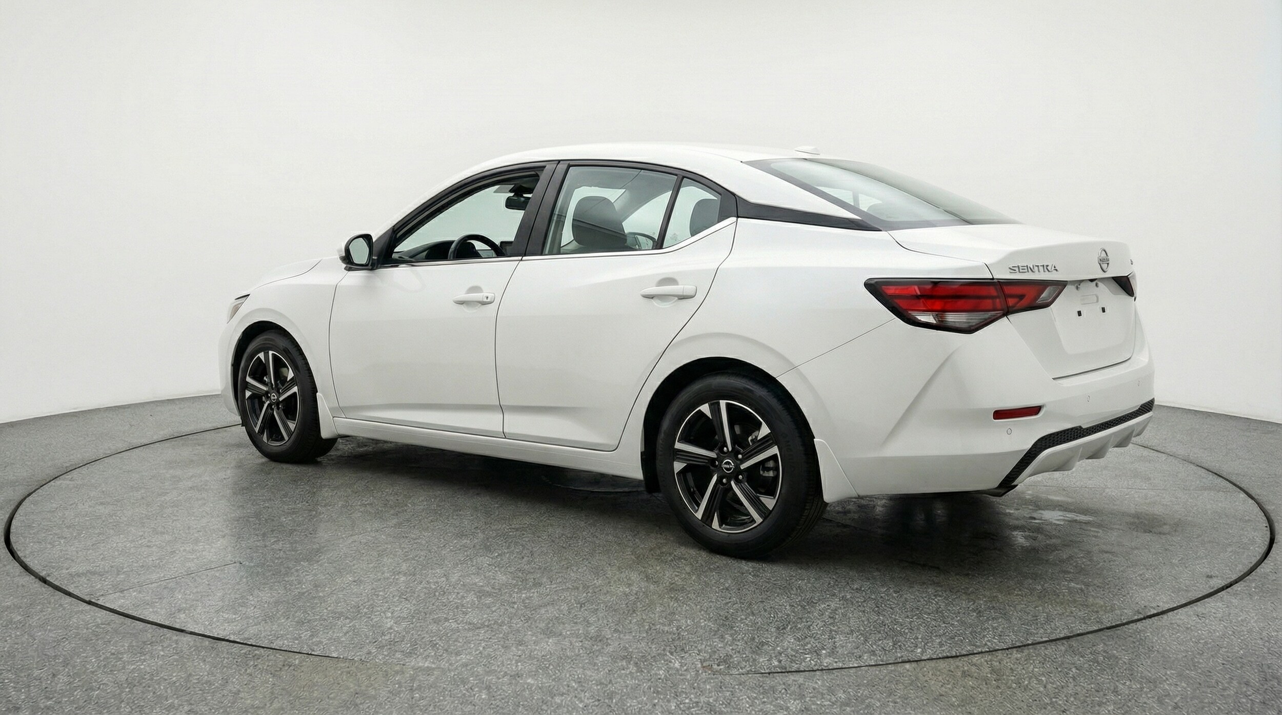 Thumbnail: 2025 Nissan Sentra - 5