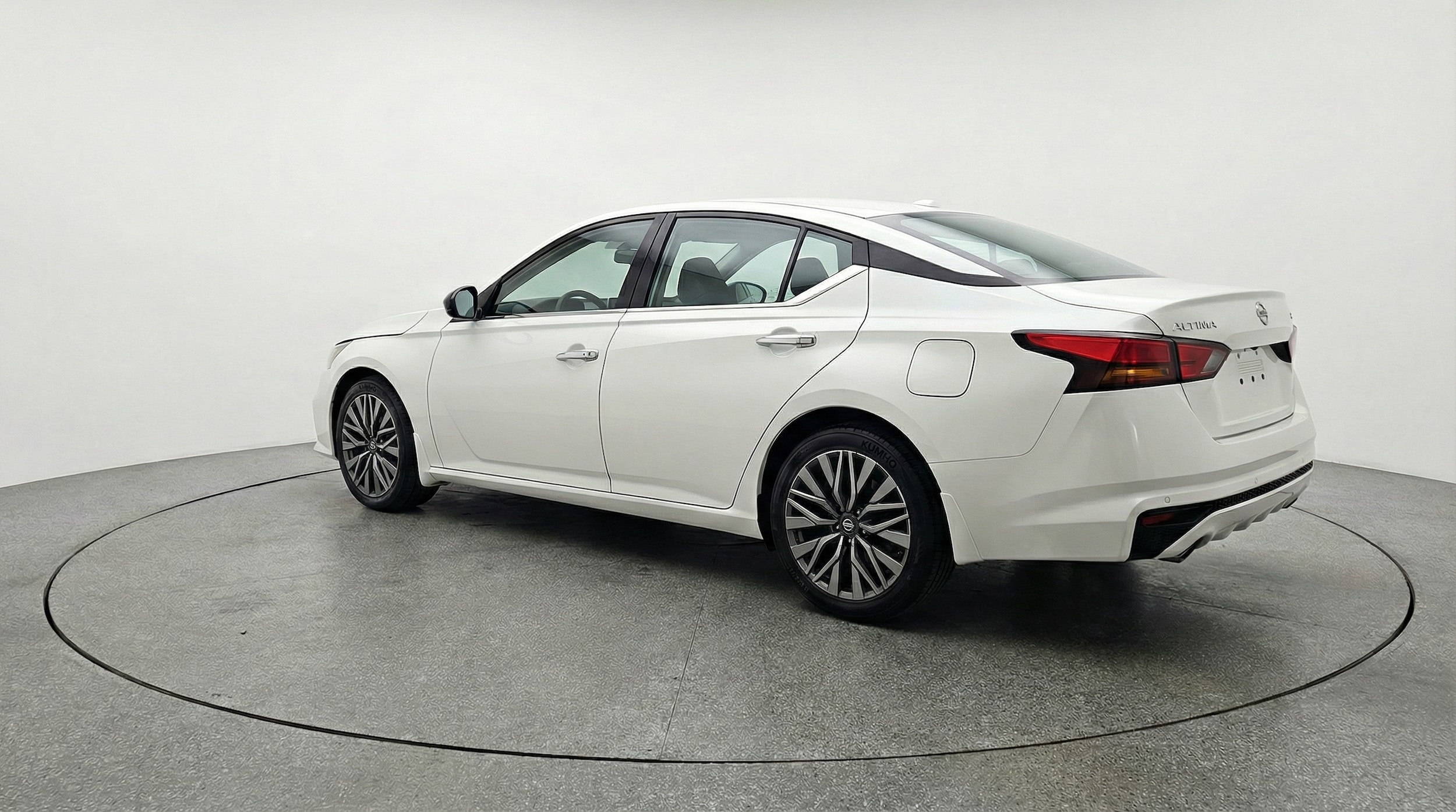 Thumbnail: 2025 Nissan Altima - 5