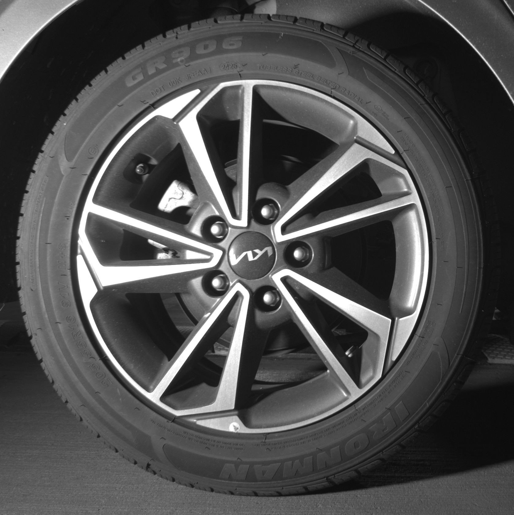 Thumbnail: 2024 Kia Forte - 15