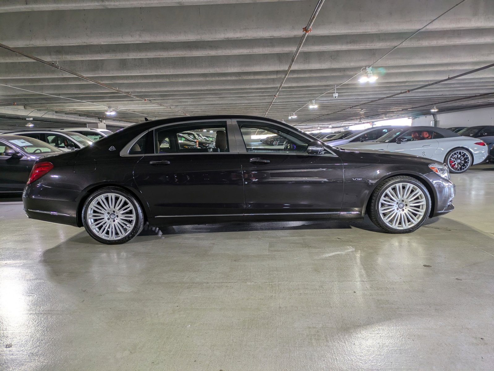 2016 Mercedes Benz S Maybach 600 photo 4